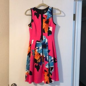 Hot Pink Floral Vince Camuto Size 0